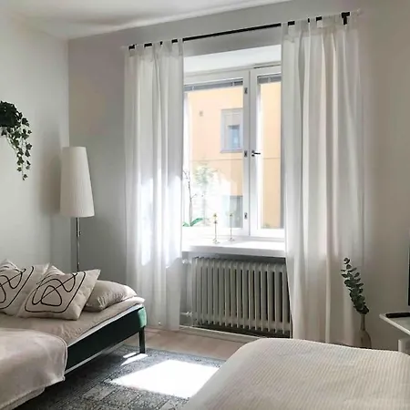 Modern And Bright With Location * Helsinki